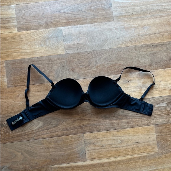 SKIMS Black Strapless/Convertible Bra - Picture 9 of 9